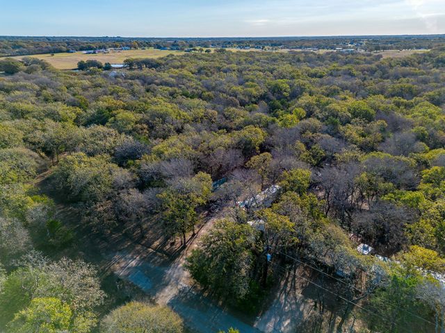 2324 Gage Road, Cleburne, TX 76031