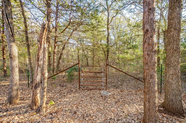 2324 Gage Road, Cleburne, TX 76031