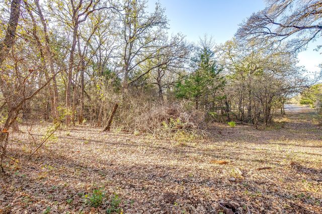 2324 Gage Road, Cleburne, TX 76031