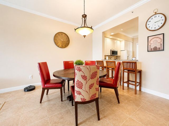 15 Harbour Isle Drive W 101, Fort Pierce, FL 34949