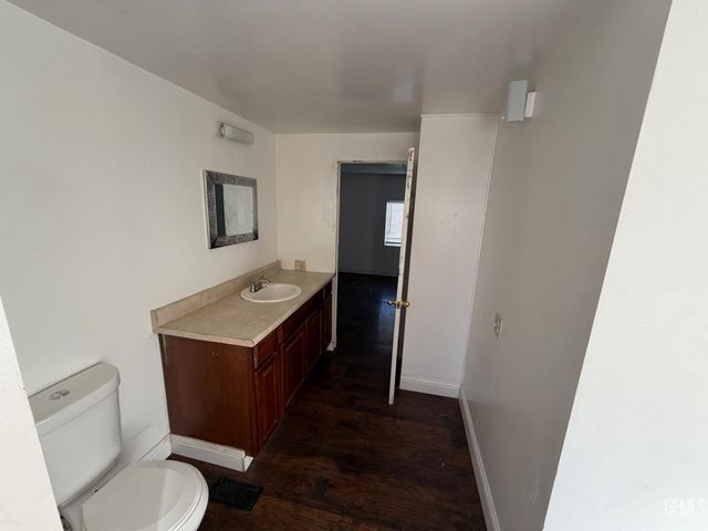 6204 Dennen Street, Bakersfield, CA 93313