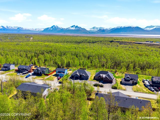 5570 S Irwin Drive, Wasilla, AK 99623