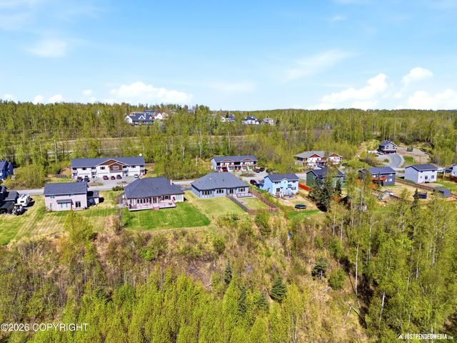 5570 S Irwin Drive, Wasilla, AK 99623