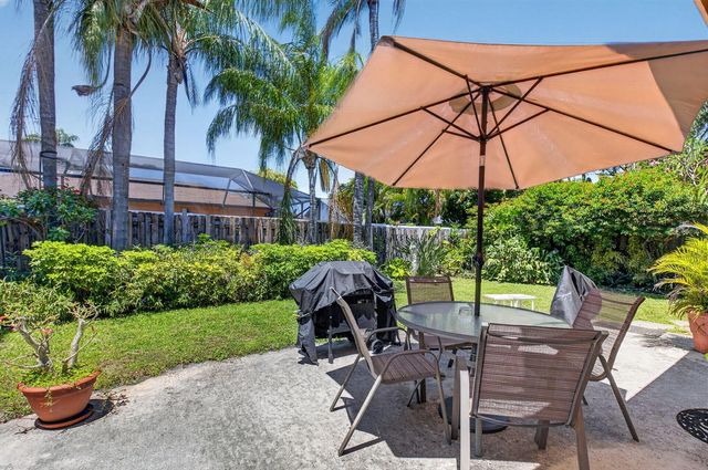 9389 Longmeadow Circle, Boynton Beach, FL 33436