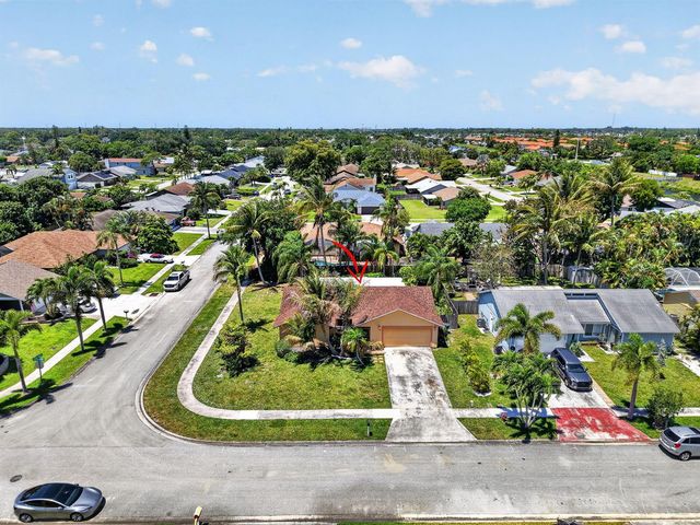 9389 Longmeadow Circle, Boynton Beach, FL 33436