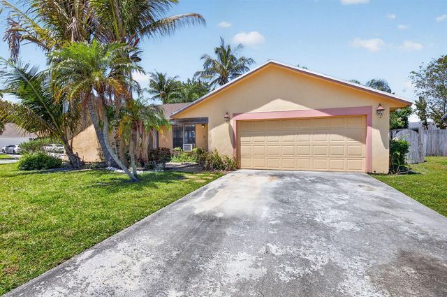 9389 Longmeadow Circle, Boynton Beach, FL 33436