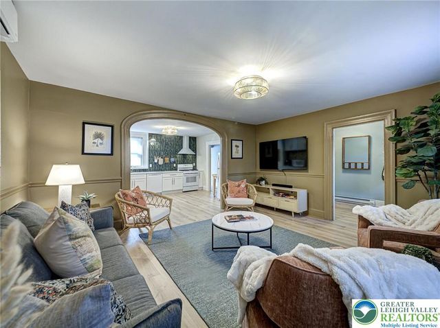 536 Northampton Street, Easton, PA 18042