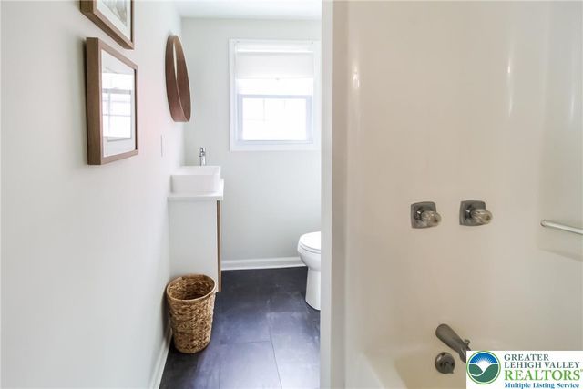 536 Northampton Street, Easton, PA 18042