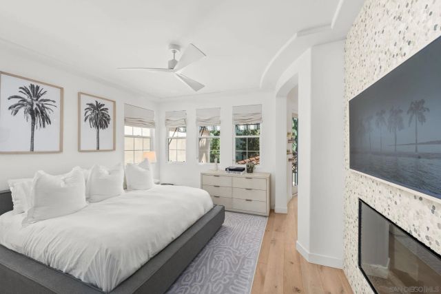 2742 Laning, San Diego, CA 92106