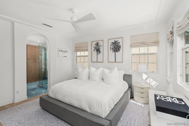 2742 Laning, San Diego, CA 92106