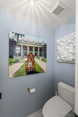 2742 Laning, San Diego, CA 92106