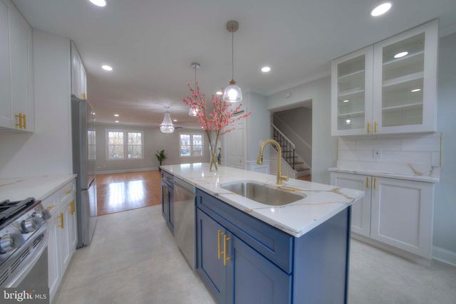 3154 STRATFORD CT, Oakton, VA 22124