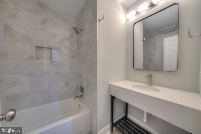 3154 STRATFORD CT, Oakton, VA 22124