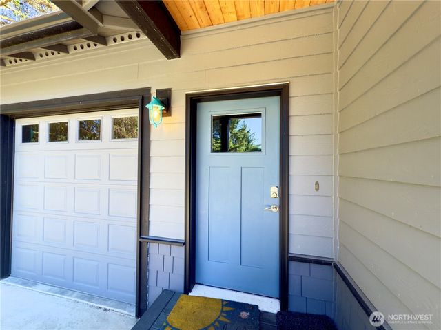 308 Mizzen Avenue NW, Ocean Shores, WA 98569