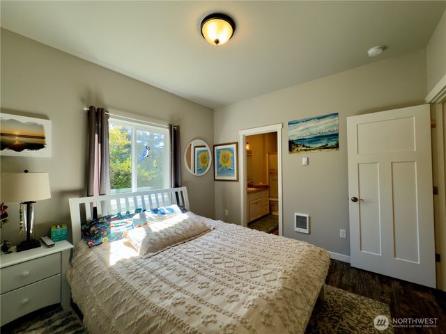 308 Mizzen Avenue NW, Ocean Shores, WA 98569