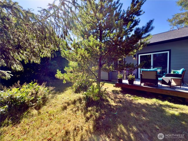 308 Mizzen Avenue NW, Ocean Shores, WA 98569