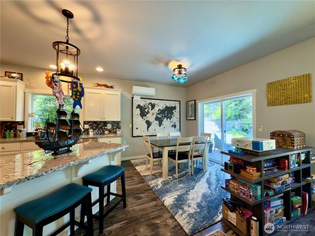 308 Mizzen Avenue NW, Ocean Shores, WA 98569