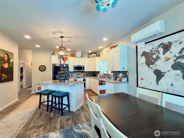 308 Mizzen Avenue NW, Ocean Shores, WA 98569