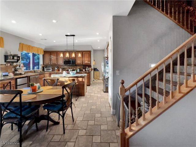 211 Belle Isle Court, Henderson, NV 89012