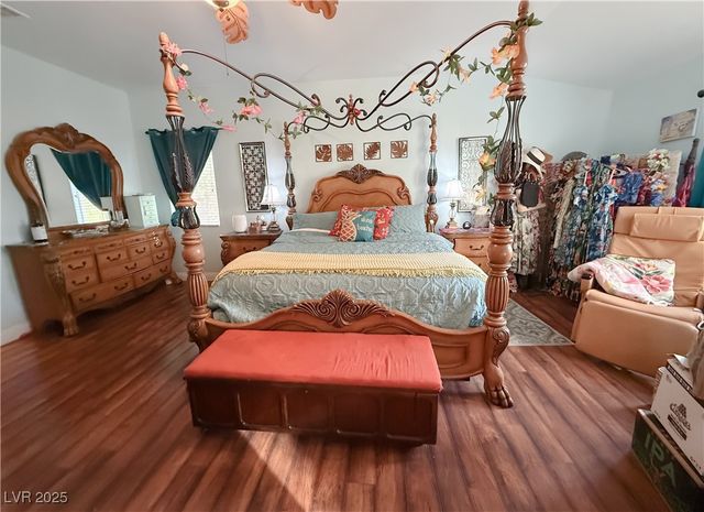 211 Belle Isle Court, Henderson, NV 89012