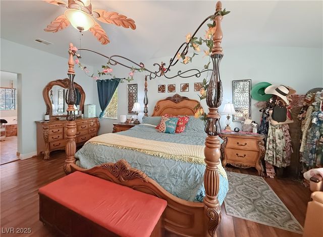 211 Belle Isle Court, Henderson, NV 89012