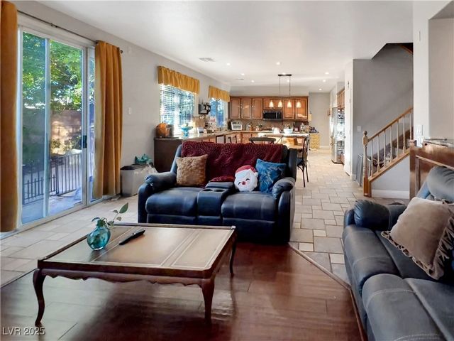 211 Belle Isle Court, Henderson, NV 89012