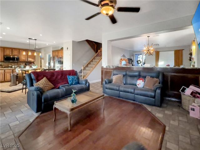 211 Belle Isle Court, Henderson, NV 89012