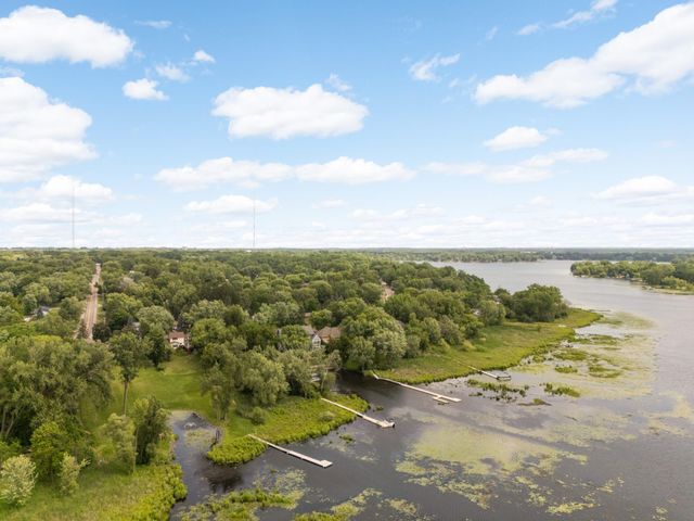 2884 W Owasso Boulevard, Roseville, MN 55113