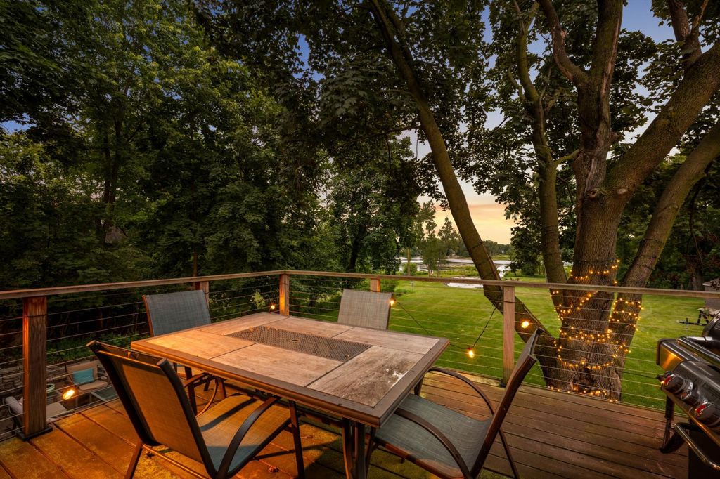 2884 W Owasso Boulevard, Roseville, MN 55113 — photo 2