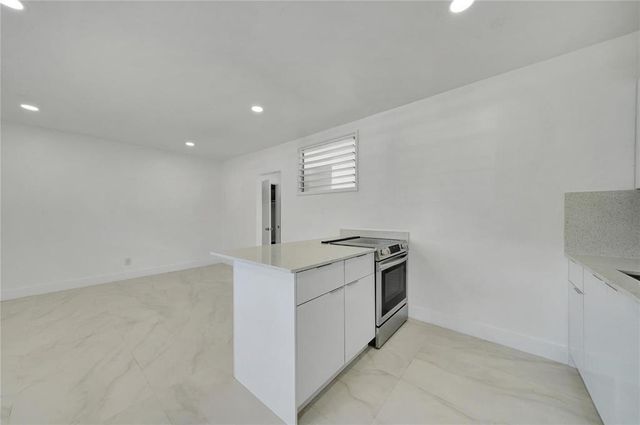 323 Elm Street 7, Hollywood, FL 33019