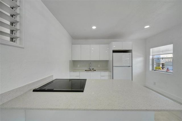 323 Elm Street 7, Hollywood, FL 33019