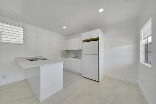 323 Elm Street 7, Hollywood, FL 33019