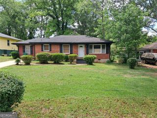 2174 Whites Mill Road, Decatur, GA 30032