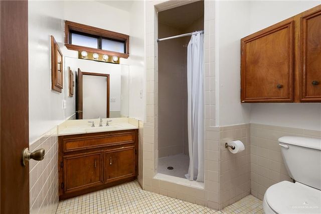 124 E Tulip Avenue, Mcallen, TX 78504