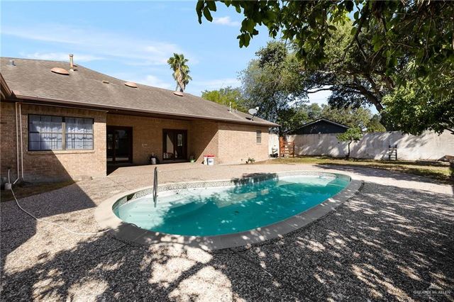 124 E Tulip Avenue, Mcallen, TX 78504