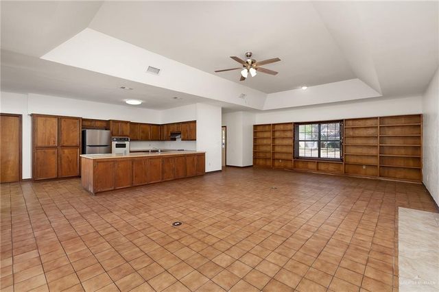 124 E Tulip Avenue, Mcallen, TX 78504