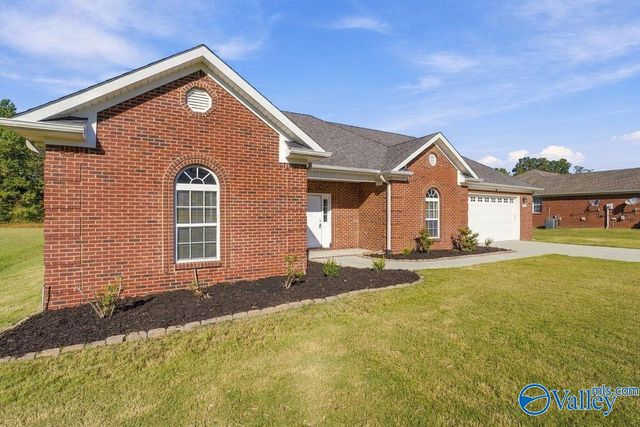 112 Archered Way, New Market, AL 35761