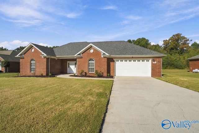 112 Archered Way, New Market, AL 35761