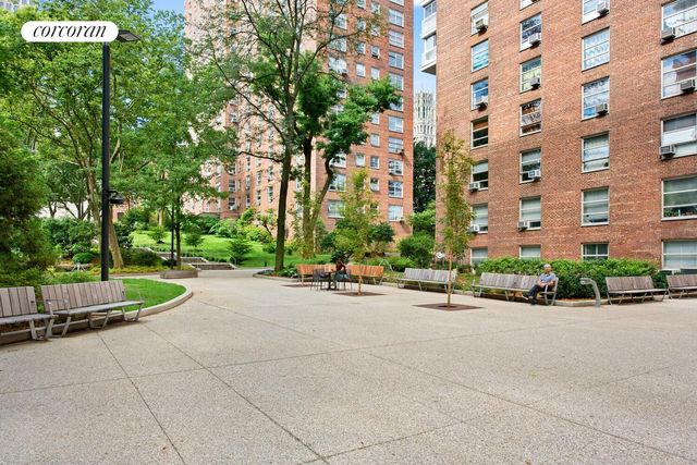70 La Salle St Apt 5E, New York City, NY 10027