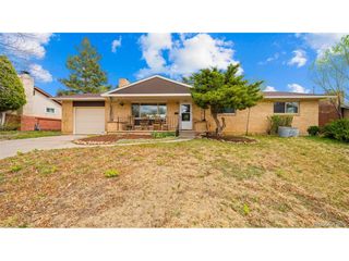 825 Panorama Dr, Colorado Springs, CO 80904