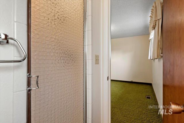 915 Winther Blvd, Nampa, ID 83651