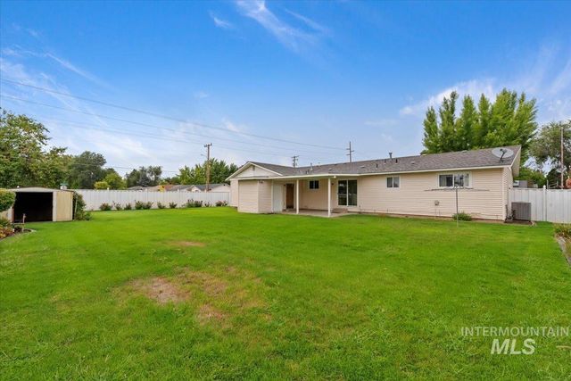 915 Winther Blvd, Nampa, ID 83651