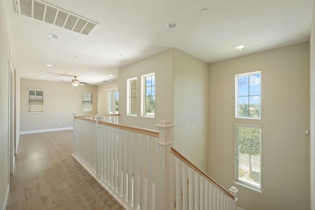 577 Lakeside Dr, Lathrop, CA 95330