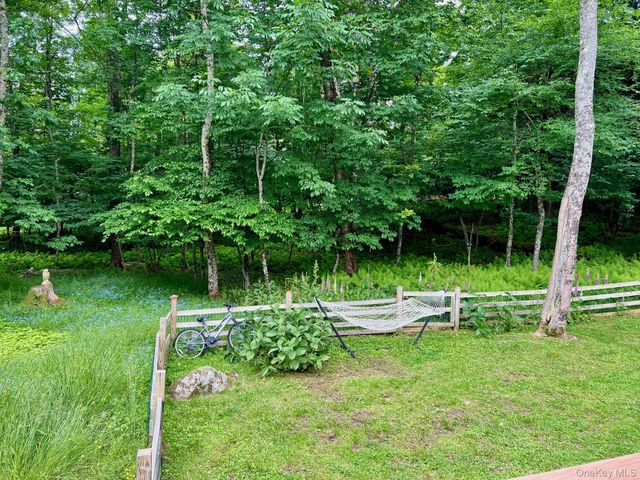 17 Highland Avenue, Smallwood, NY 12778