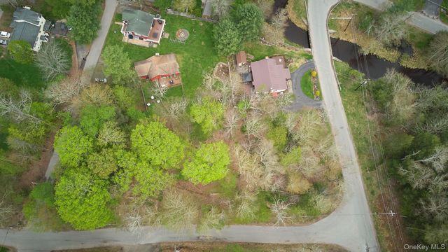 17 Highland Avenue, Smallwood, NY 12778