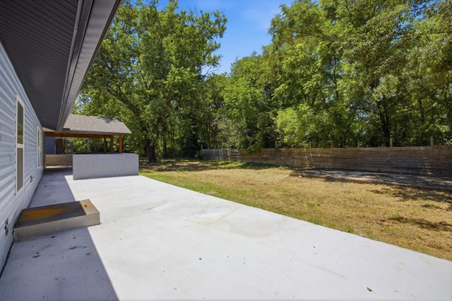 7713 Canyon Drive, Chattanooga, TN 37416