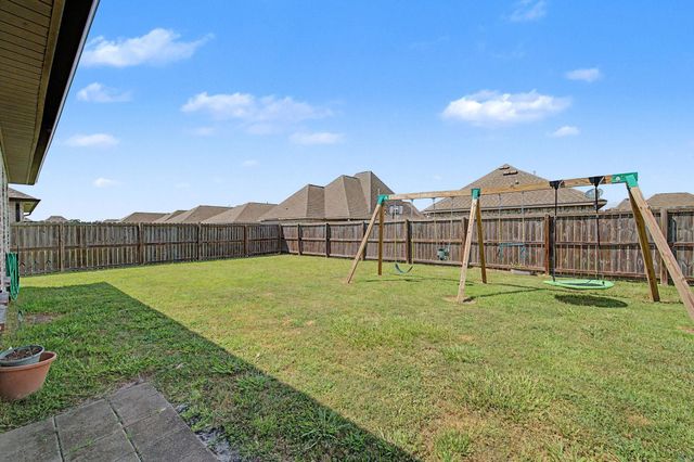 149 Red Maple Dr, Gray, LA 70359