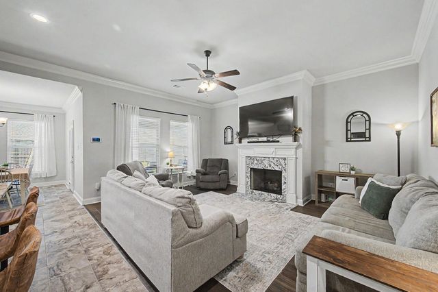 149 Red Maple Dr, Gray, LA 70359
