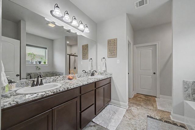 149 Red Maple Dr, Gray, LA 70359