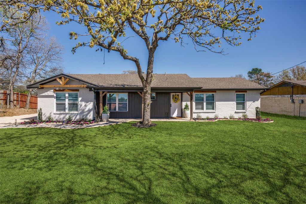 715 Stonecrest Road, Argyle, TX 76226